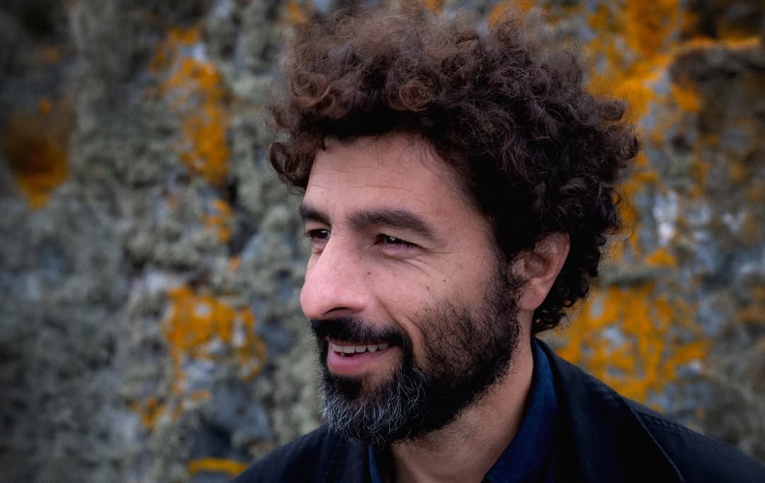 José González